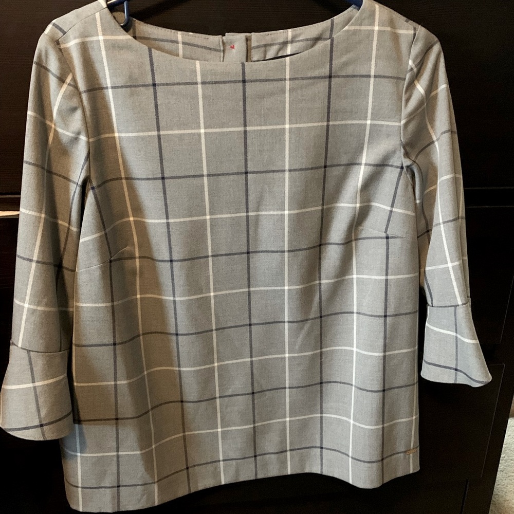 Tommy Hilfiger blouse, worn once.